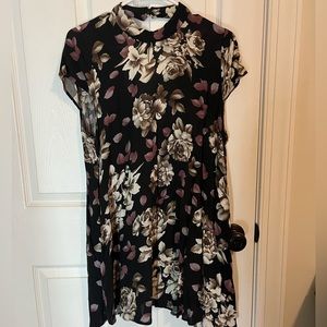 FOREVER 21 BLACK FLORAL SHORT SLEEVE SHIFT DRESS SIZE MEDIUM